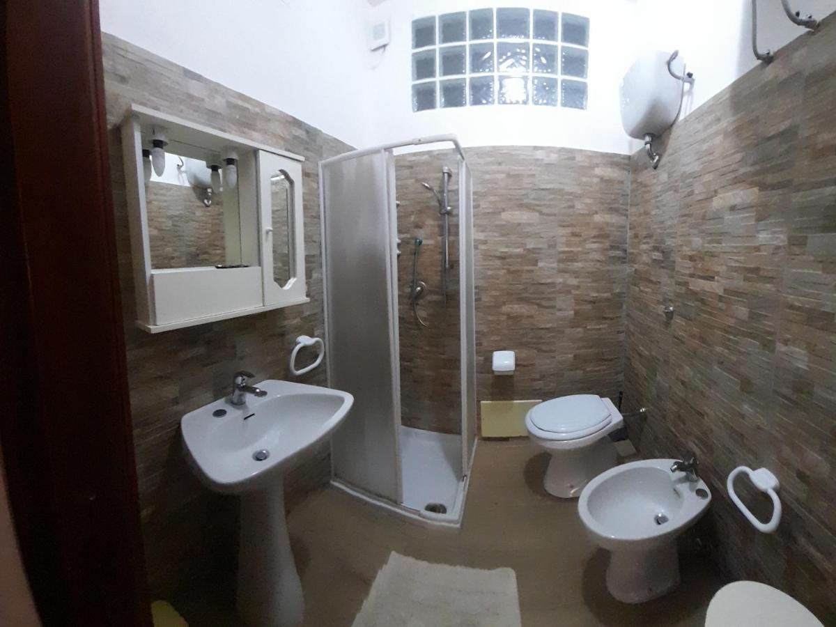 Casa Vacanze"Il Bouganville" Carbonia Kültér fotó