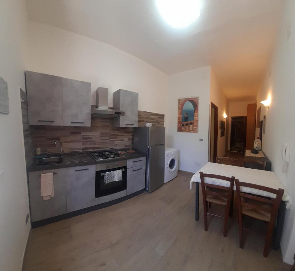 Casa Vacanze"Il Bouganville" Carbonia Kültér fotó
