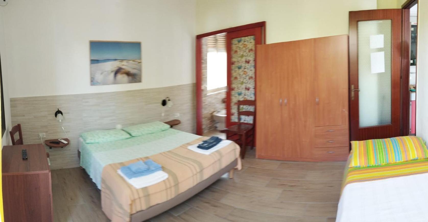 Casa Vacanze"Il Bouganville" Carbonia Kültér fotó